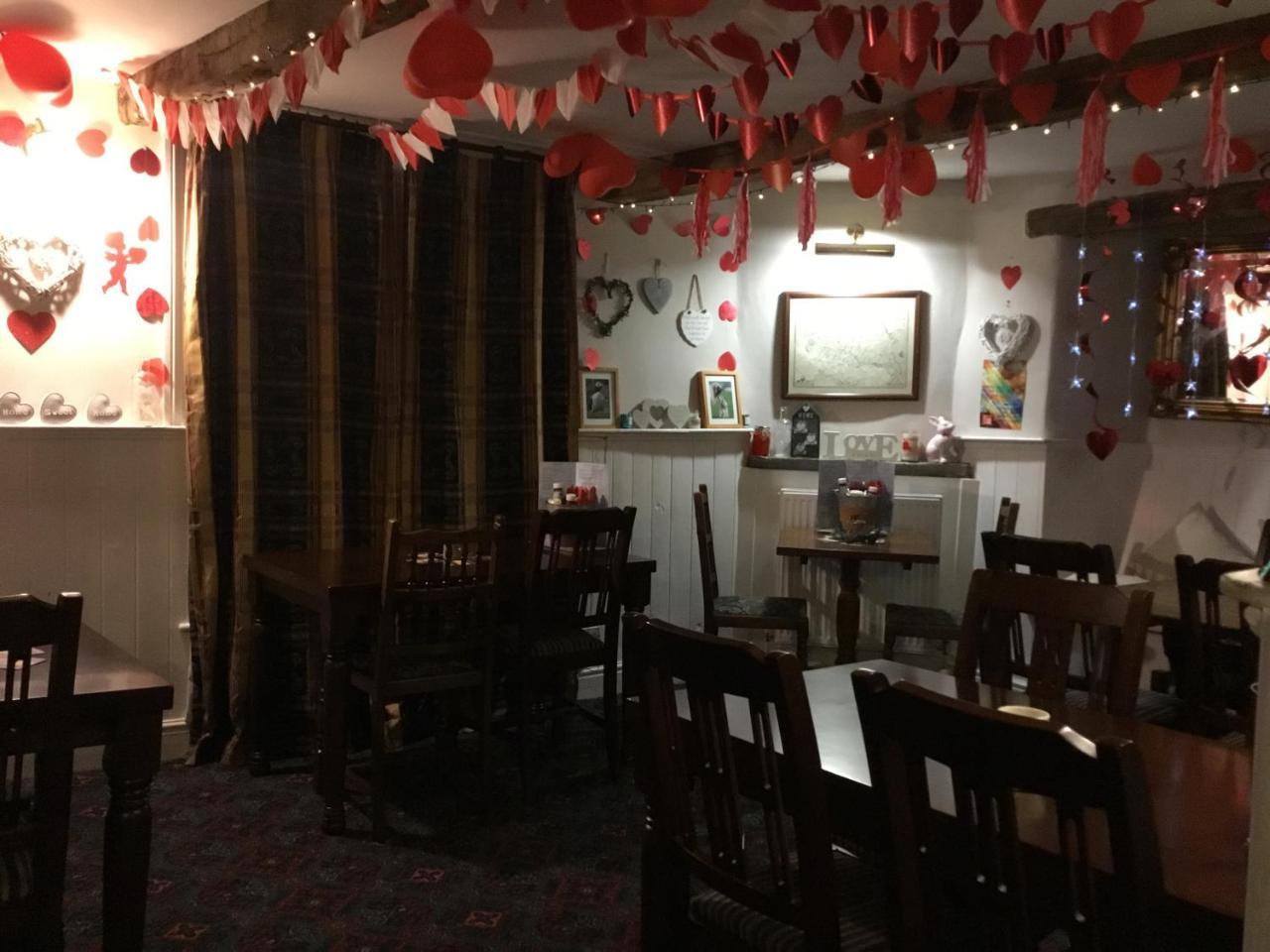 The Kings Arms Hotel Reeth Exterior foto