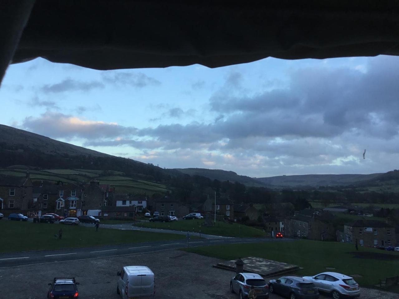 The Kings Arms Hotel Reeth Exterior foto