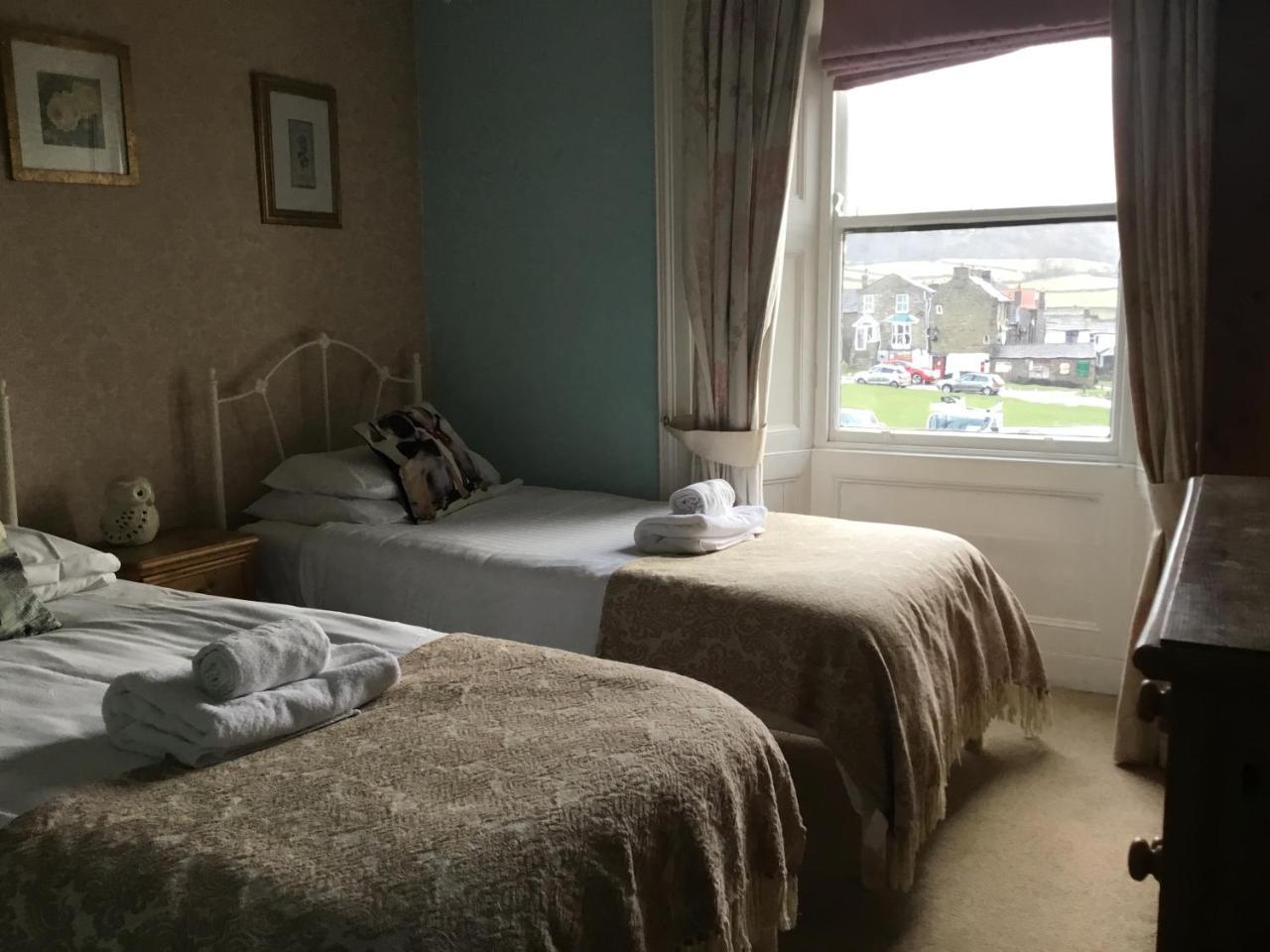 The Kings Arms Hotel Reeth Exterior foto